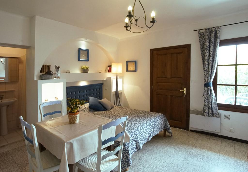 Residence Les Mandariniers Ιέρ Εξωτερικό φωτογραφία