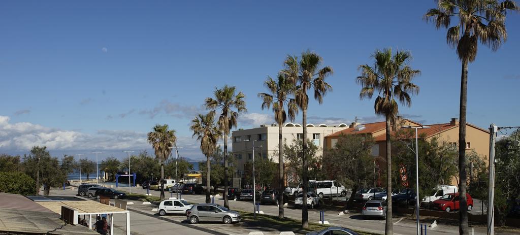 Residence Les Mandariniers Ιέρ Εξωτερικό φωτογραφία